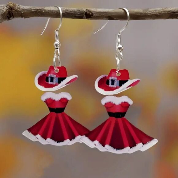 Hand Crafted Festive dangle earrings - Picture 3 of 7